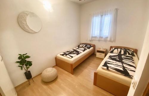 Municipality of Omisalj House | ELA i GABI