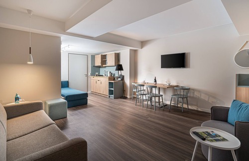 Oberhausen Apartment | elaya hotel oberhausen, ehem. Arthotel ANA Living Oberhausen