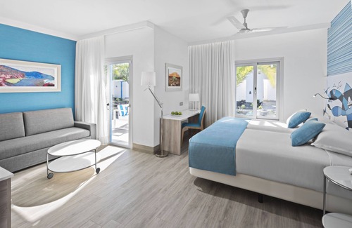 Playa Blanca Hotel | Elba Lanzarote Royal Village Resort