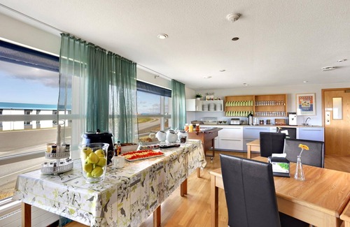 Innri-Njarthvik Hotel | Eldey Airport Hotel
