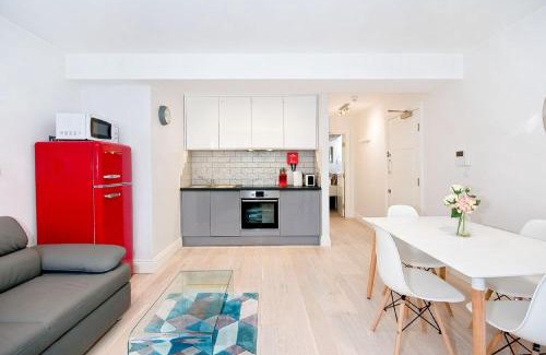 Temple House | Eldon Chambers Flat 1 by City Living London