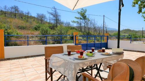 South Rhodes House | Electra Village House