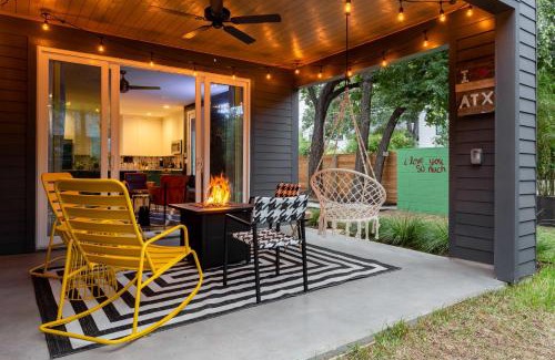 East Cesar Chavez House | Electric Disco Den - 6 Min Walk to Rainey St