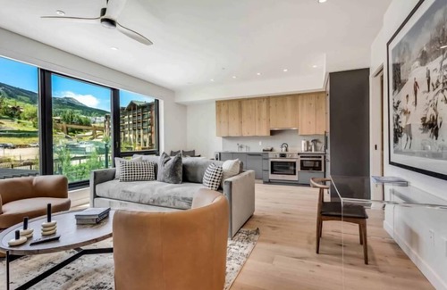 Snowmass Village Cabin | Electric Pass Lodge 205