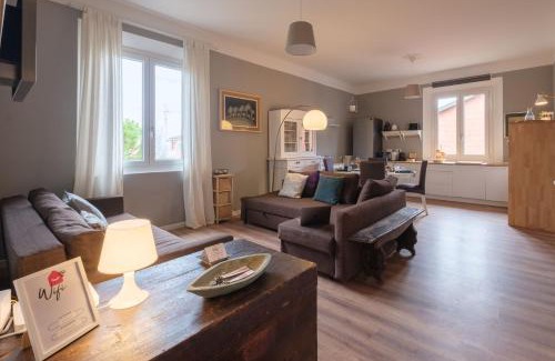 Scandellara Apartment | Elegance and Comfort in the Heart of Bologna