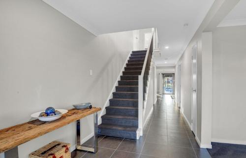 Banksia Beach House | Elegance on Callisia