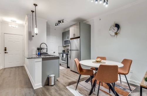 McNeil Apartment | Elegant 1 Bedroom with resort style pool near The Domain