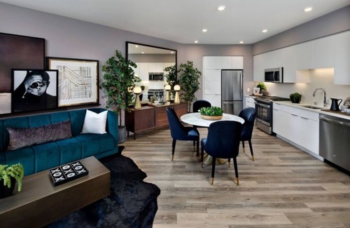 West San Jose Condo | Elegant 1BR Condo w Stunning Outdoor Pool in Lynhaven