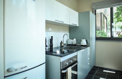 Tel Aviv City Center Apartment | Elegant 1BR Dizengoff Apt by Sea N' Rent