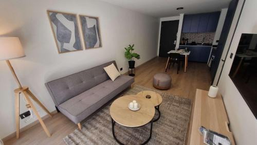 Apoquindo Apartment | Elegant 1BR Retreat for 3 in Vibrant Las Condes