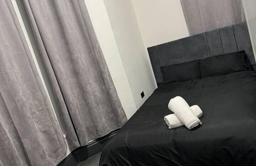 Moseley Apartment | Elegant 2-Bedroom Apartment near city centre