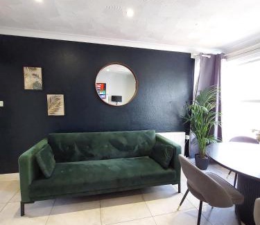 Dartford Apartment | Elegant 2 bedroom Flat in Dartford - Kent