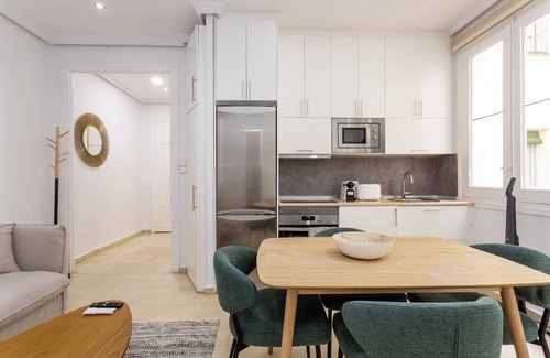 Goya Apartment | Elegant 2BR/2BA Apartment – Salamanca District