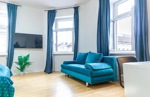 Neulerchenfeld Apartment | Elegant 2BR Apt.@Wiener Stadthalle/Central Located