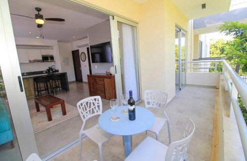 Akumal Apartment | Elegant 2BR Home in Sirenis with Pool BBQ Pkng close to the Beach
