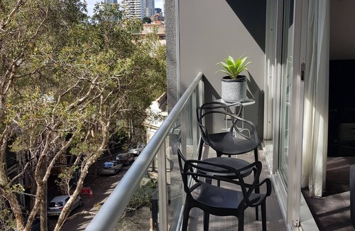 Darlinghurst Apartment | ELEGANT 2BR MIN WALK TO CBD, HYDE PARK & OXFORD ST