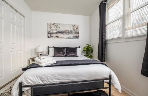 Trinidad Apartment | Elegant 2BR Near DC Sights & H Street