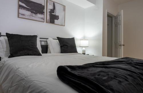Trinidad Apartment | Elegant 2BR Near DC Sights & H Street