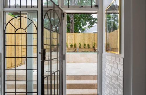 Woolwich House | Elegant 3-Bed Heritage House with Swimming Pool