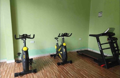 Kireka Apartment | Elegant 3-Bedroom Condo with Pool, Gym & Free Wi-Fi