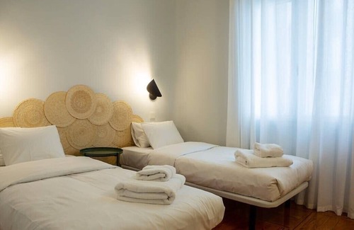 Jeronimos Apartment | Elegant 3 Bedroom in El Retiro