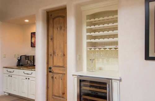 Santa Fe House | Elegant 3 bedroom property with stunning views!