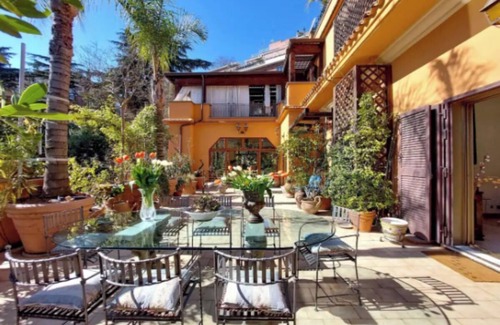 Rome Apartment | Elegant 3-Bedroom Roman Retreat with Terraces Near Trastevere Station