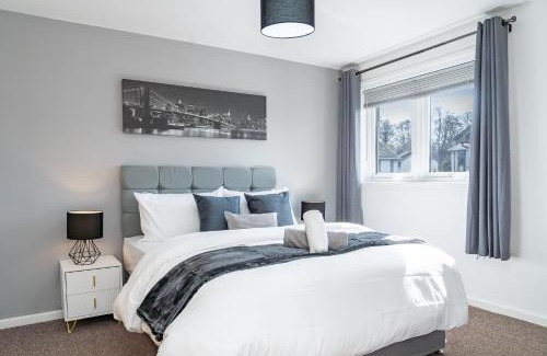 Liberton House | Elegant 3BR Home, City Centre, Free Parking