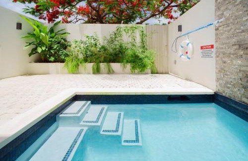 Lower Carlton Beach House | Elegant 3BR Pool Villa Beach 5min Holetown
