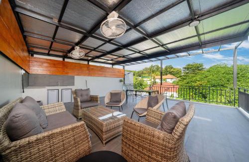 Ban Saiyuan Apartment | Elegant 3BR Private Pool Villa Sara near Naiharn