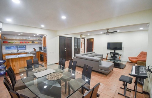 El Farallon del Chiru House | Elegant 4-Bedroom Peaceful Retreat