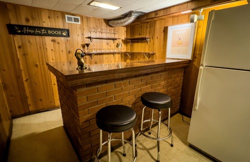 Princeton House | Elegant 4BR Princeton Escape Game Rm Big Yard