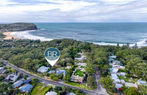 Macmasters Beach House | Elegant Abode Only Moments To Macmasters Beach