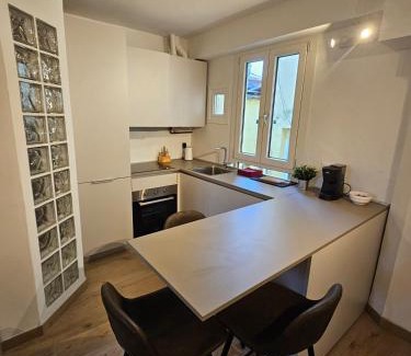 Old Town Apartment | Elegant and beautiful in the heart of Modena