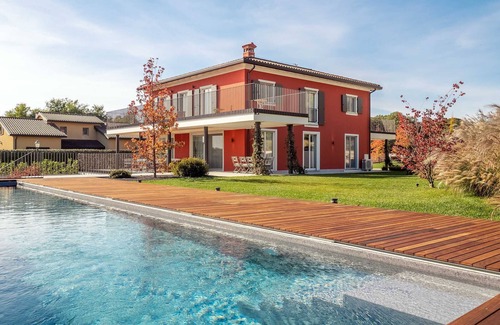 Bogogno Villa | Elegant and Spacious Villa with Pool and Garden in the Bogogno Golf Club