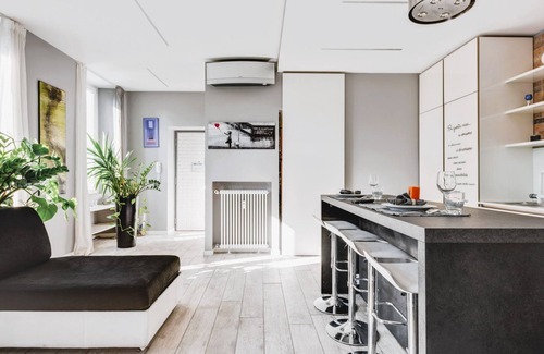 Porta Venezia Apartment | Elegant and stylish apartment in Milan center