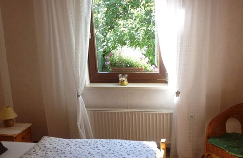 Arbshagen Apartment | Elegant Apartment in Groß Kordshagen with garden