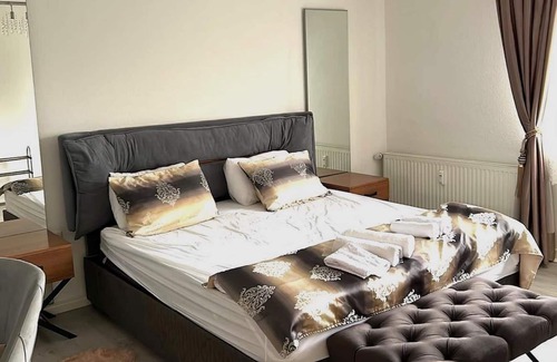 Essen-Borbeck-Mitte Apartment | Elegant Apartment in Essen