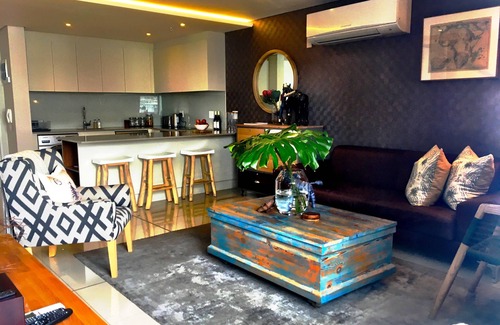 Cape Town City Centre House | Elegant Apartment with view in the Mirage Hotel