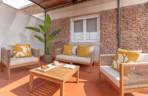 Prosperidad Apartment | Elegant apartment with large terrace