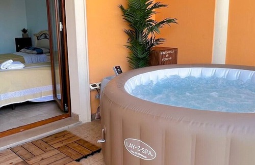Silvi Marina Apartment | ⭑ ⭑ ⭑ ⭑ Elegant apartment with whirlpool and gymnasium