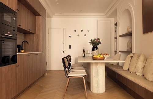 2nd Arrondissement Apartment | Elegant Appt- Ac-2br-6p- Musee du Louvre
