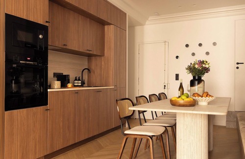 2nd Arrondissement Apartment | Elegant Appt- Ac-2br-6p- Musee du Louvre