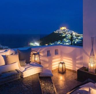 Astypalaia Villa | Elegant Astypalaia Villa Villa Ble Air Conditioning Hot Tub 2 Bedrooms Chora