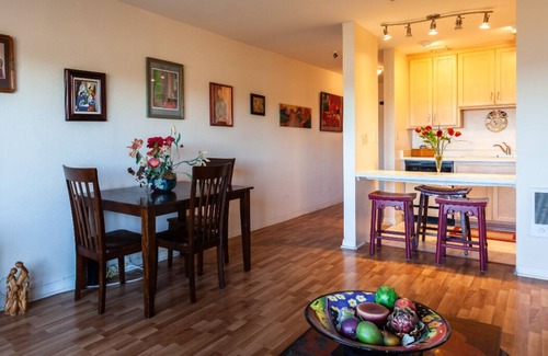 Crown Point Condo | Elegant Bay View Condo with bikes, good location