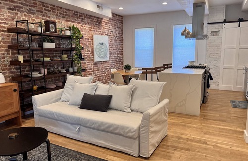 Kingman Park House | Elegant Capitol Hill Home+Free Parking