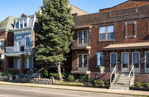 Covington House | Elegant Cincy-View Condo - Minutes from Downtown