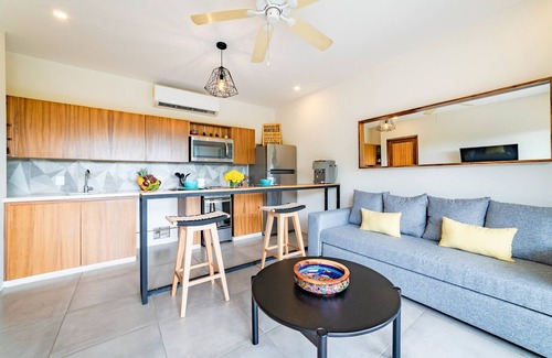 P Chahue Condo | Elegant condo in central location