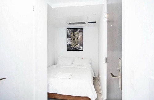 Midtown Toronto Condo | Elegant condo inside Yorkville, the most attractive centre in Toronto