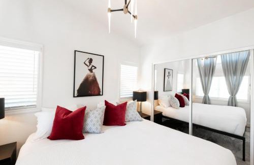 Old Southwest Apartment | Elegant Courtyard Cottage Ruby